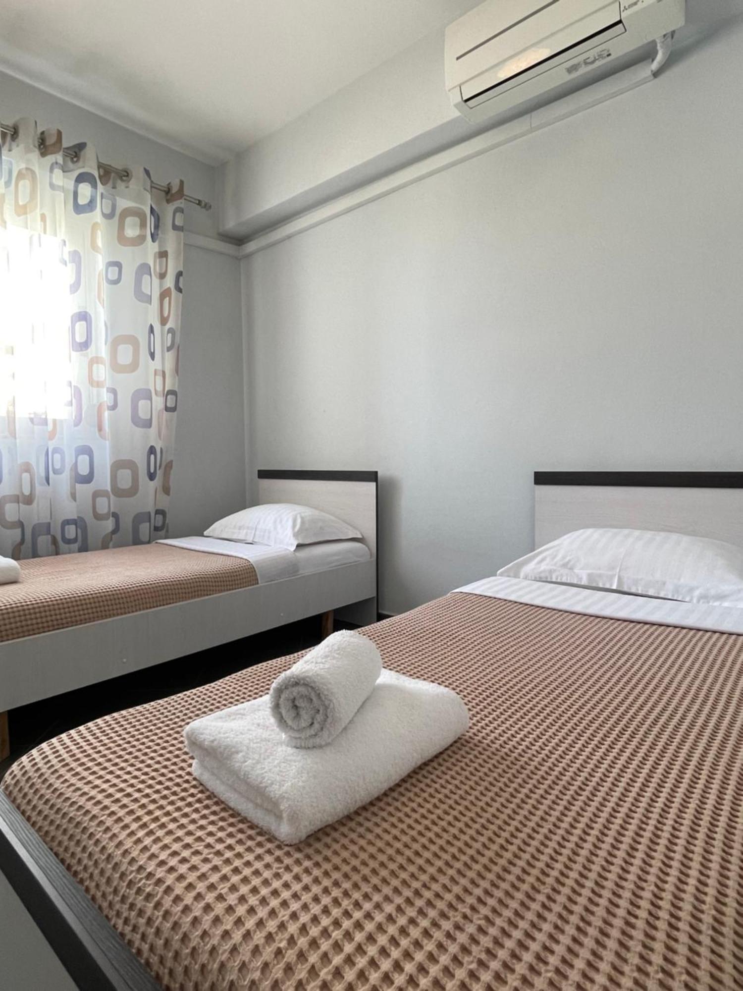 Visar Apartments Vlorë Exterior foto